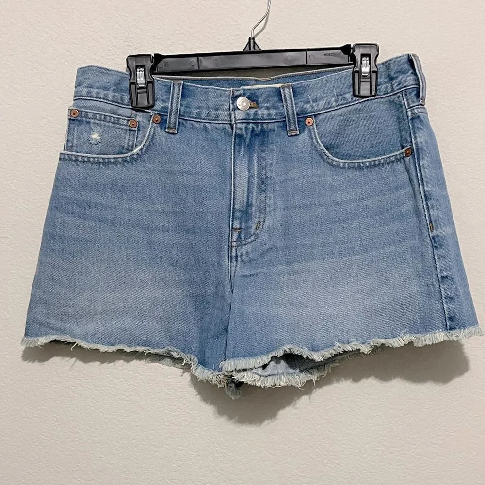 Madewell Relaxed Mid-Length Denim Shorts in Bonavie Wash Raw-Hem Edition Size 28